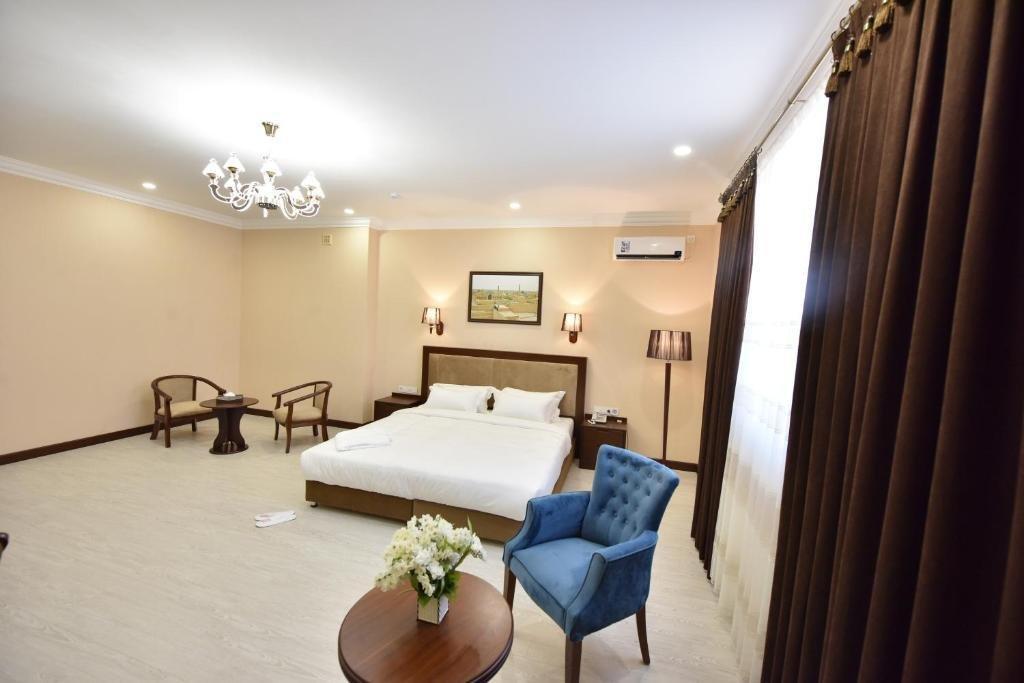 Simma Hotel Spa & Waterpark Tashkent Exterior photo